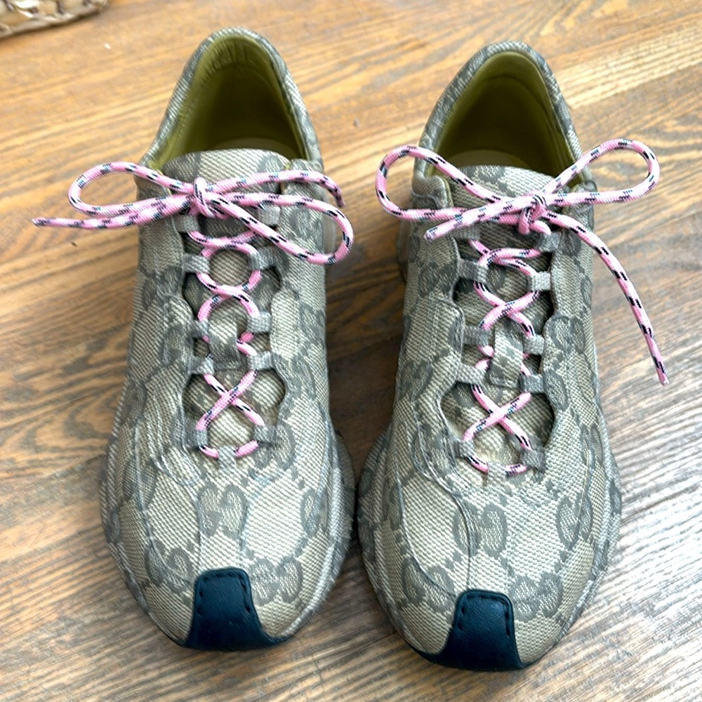 Gucci Double G low top sneakers